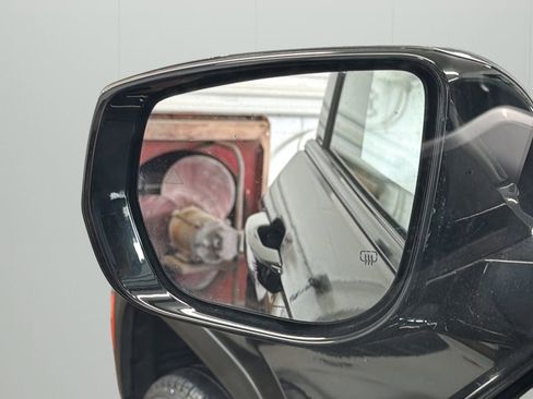 Used 2023 Jeep Grand Cherokee Limited AWD/4WD image 34