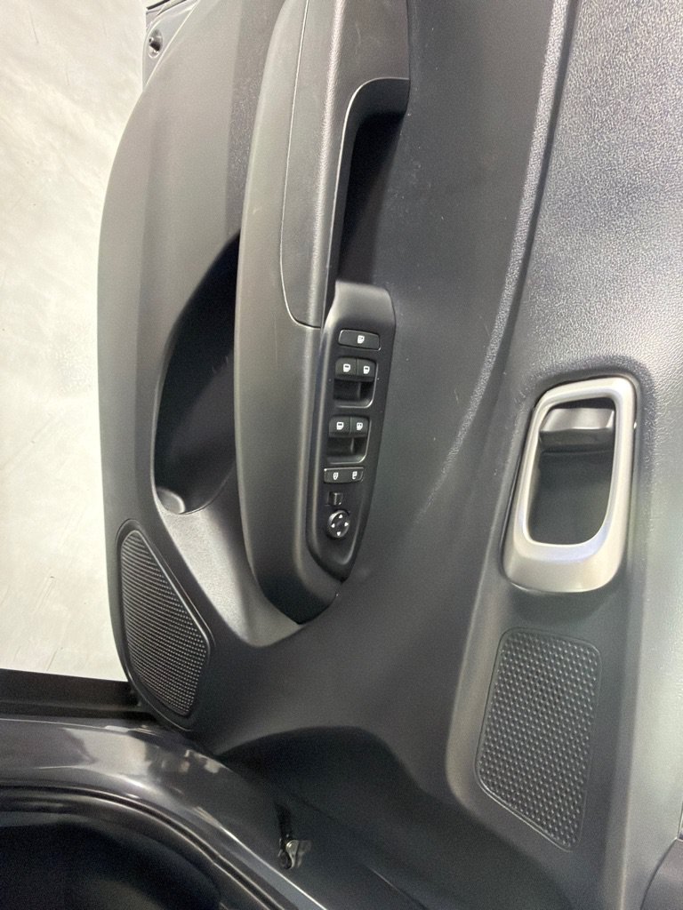 Used 2026 Hyundai Venue SE FWD image 10