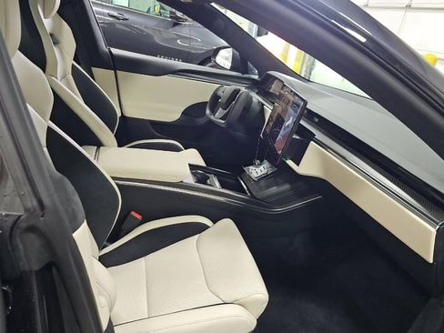 Used 2025 Tesla Model S Plaid AWD/4WD image 3