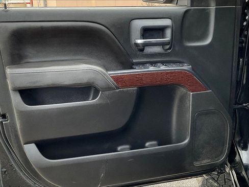 Used 2016 GMC Sierra 1500 SLE w/ SLE Value Package image 18