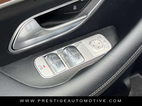 Used 2025 Mercedes-Benz GLE 450 4MATIC image 21