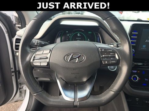 Used 2020 Hyundai Ioniq SEL image 11