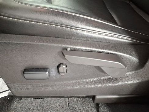 Used 2019 Chevrolet Colorado Z71 image 14