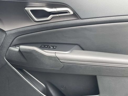 Certified 2026 Kia Sportage EX FWD image 16