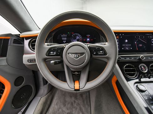 Used 2025 Bentley Continental GT Speed image 15