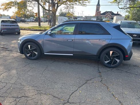 New 2025 Hyundai Ioniq 5 SEL image 4