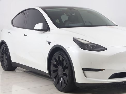 Used 2022 Tesla Model Y Performance AWD/4WD image 35