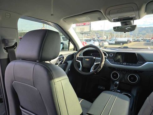 Used 2021 Chevrolet Blazer LT w/ Sound & Technology Package image 9