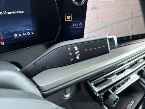 New 2026 Chevrolet Traverse LT w/ Midnight/Sport Edition image 21