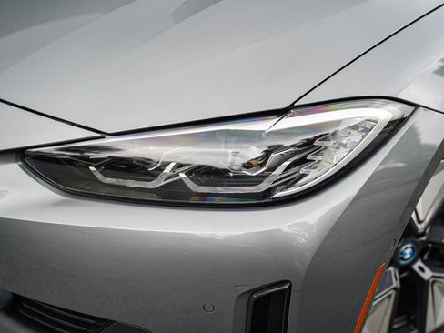 Used 2023 BMW i4 eDrive35 RWD image 3
