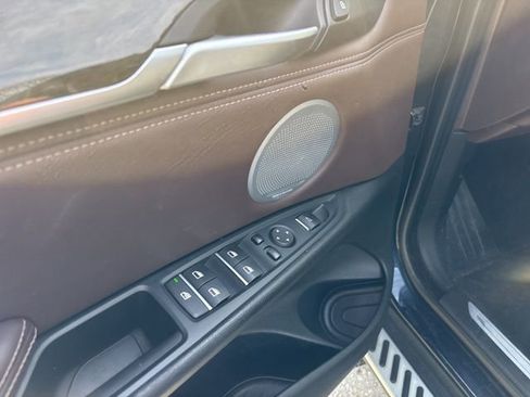 Used 2015 BMW X5 xDrive50i image 15