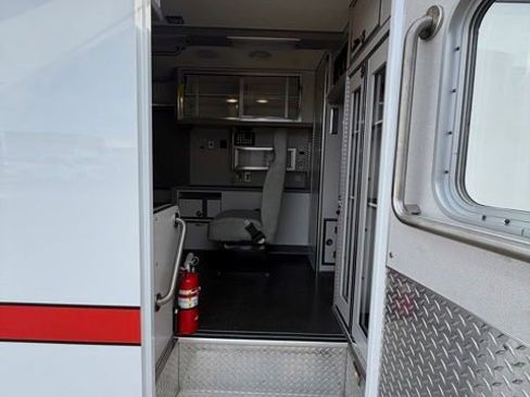 New 2026 Ford E-450 and Econoline 450 Super Duty w/ Ambulance Prep Package RWD image 11