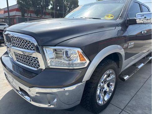 Used 2014 RAM 1500 Laramie w/ Convenience Group AWD/4WD image 4
