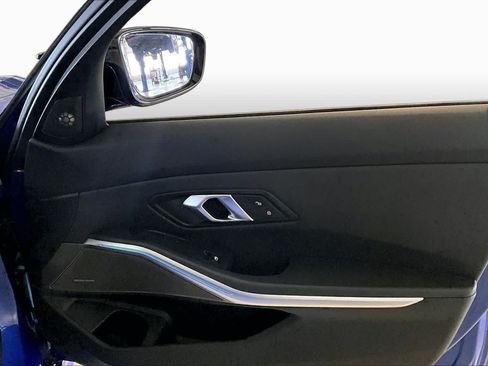 Used 2025 BMW M340i Sedan RWD image 21