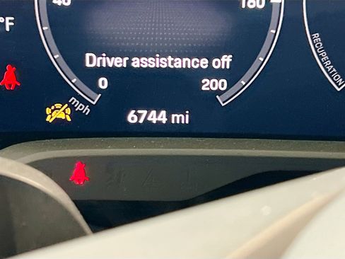 Used 2020 Porsche Taycan Turbo image 8