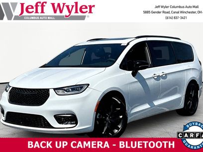 Used 2026 Chrysler Pacifica Limited w/ S Appearance Package