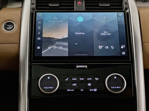 Used 2023 Land Rover Discovery HSE R-Dynamic image 12