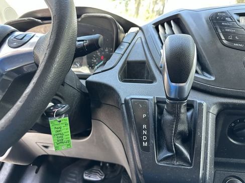 Used 2019 Ford Transit 250 148 High Roof Extended RWD image 21