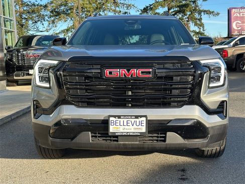 Used 2026 GMC Terrain Elevation w/ Elevation Premium Package image 8