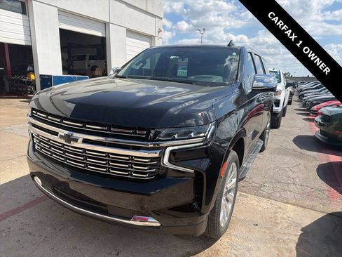 Used 2024 Chevrolet Tahoe Premier w/ Advanced Technology Package AWD/4WD image 2