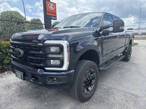Used 2024 Ford F250 Lariat w/ Lariat Ultimate Package AWD/4WD image 3