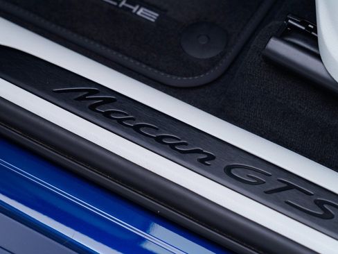 Used 2023 Porsche Macan GTS image 15