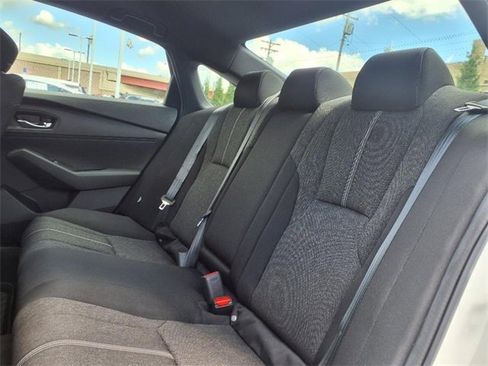 Used 2025 Honda Accord Sport image 5