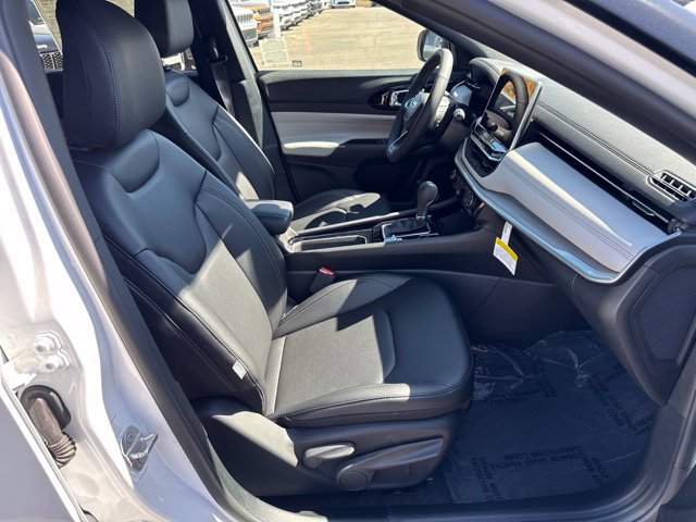 New 2026 Jeep Compass Limited AWD/4WD image 25