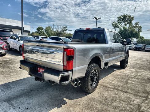 Used 2024 Ford F250 Platinum AWD/4WD image 11