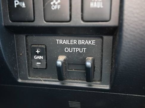 Used 2019 Toyota Tundra SR5 AWD/4WD image 16
