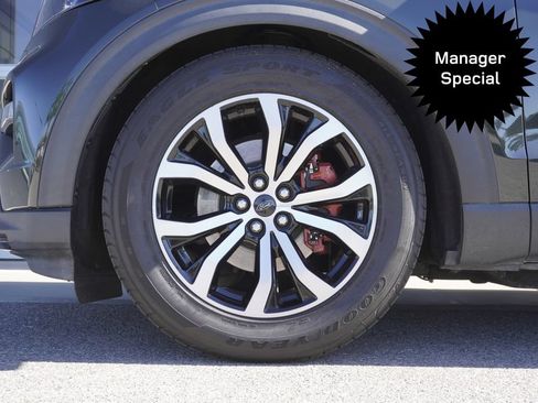 Used 2022 Ford Explorer ST AWD/4WD image 36