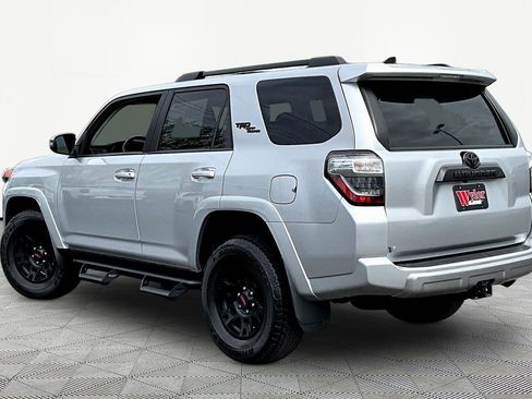 Used 2024 Toyota 4Runner TRD Off-Road Premium w/ Off Road Premium Plus Package AWD/4WD image 4