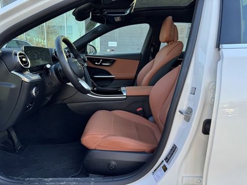 Used 2025 Mercedes-Benz C 300 4MATIC Sedan image 12