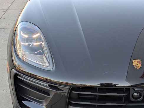 New 2026 Porsche Macan image 12