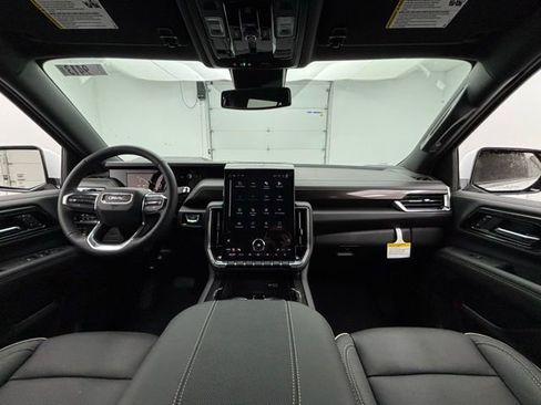 New 2026 GMC Yukon XL Elevation image 2