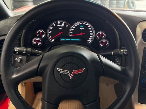 Used 2005 Chevrolet Corvette Coupe w/ 2LT w/ Preferred Equipment Group RWD image 9