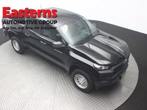 Used 2023 Chevrolet Colorado W/T RWD image 3