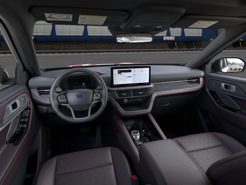 New 2026 Ford Explorer Platinum AWD/4WD image 9