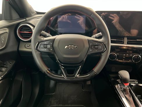 New 2026 Chevrolet Trax RS w/ Sunroof Package FWD image 13