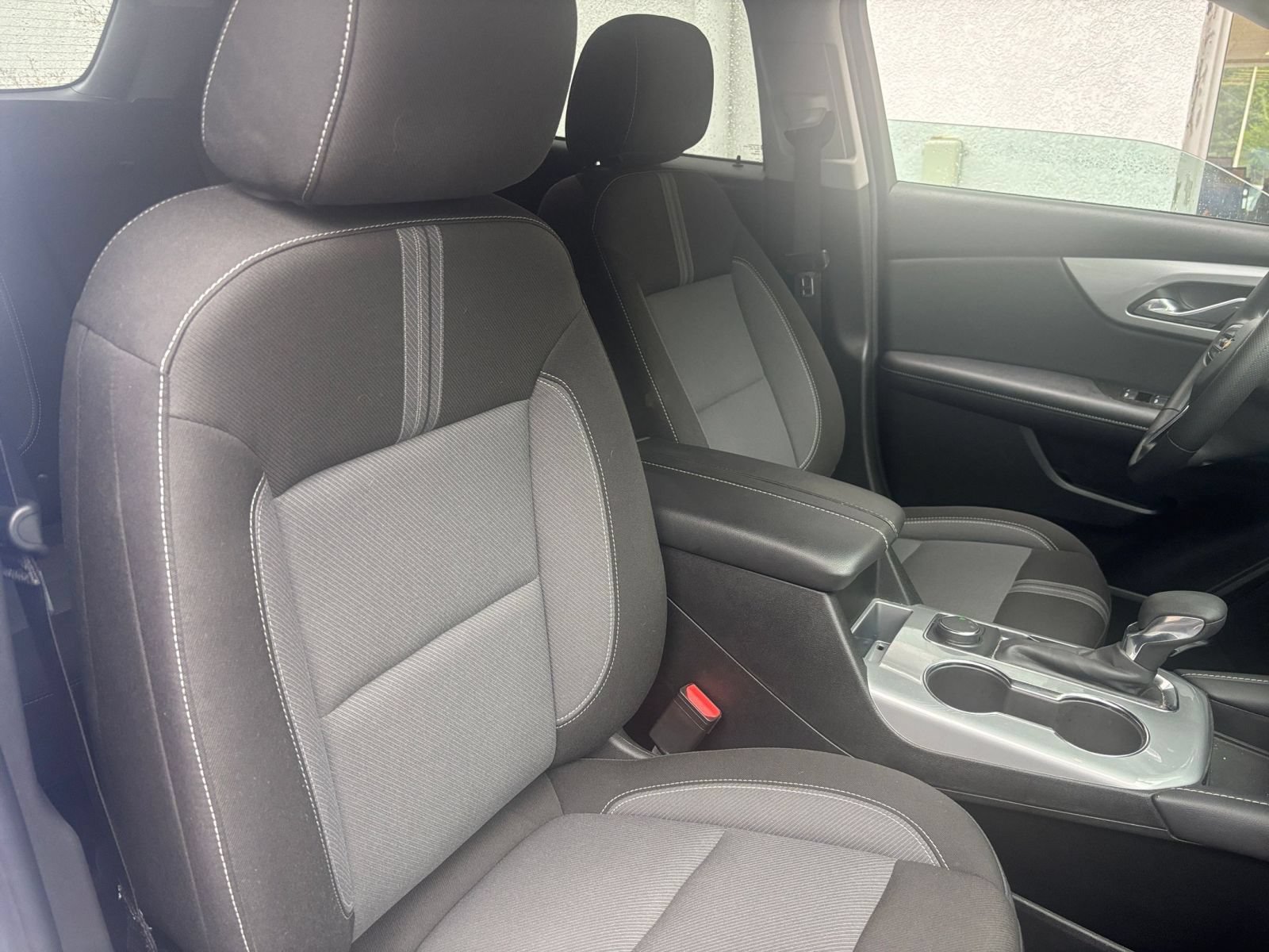 Used 2025 Chevrolet Blazer LT FWD image 36
