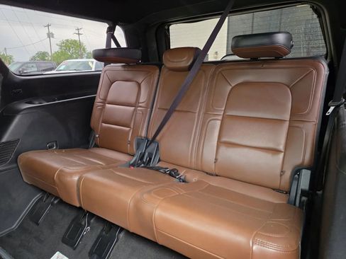 Used 2023 Lincoln Navigator L Reserve AWD/4WD image 14