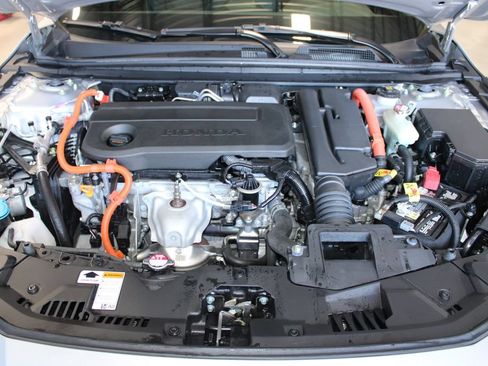 Used 2025 Honda Accord Sport image 8
