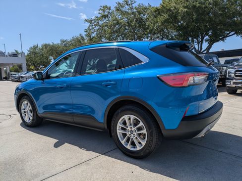 Certified 2021 Ford Escape SE FWD image 6