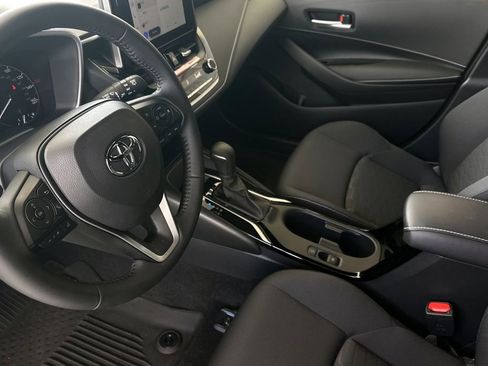 Certified 2025 Toyota Corolla SE w/ SE Package FWD image 12