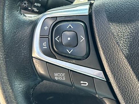 Used 2015 Toyota Camry SE image 26