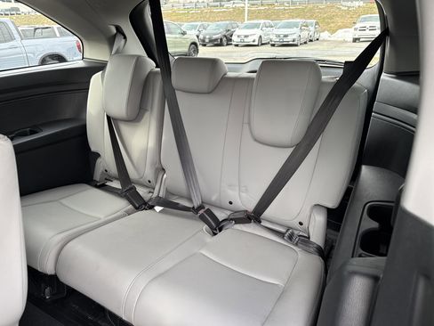 Used 2021 Honda Odyssey EX-L image 32