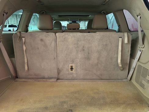 Used 2019 Toyota Highlander XLE image 25