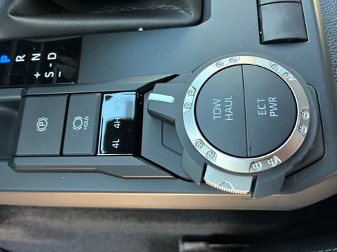 New 2026 Toyota Tacoma SR5 image 33