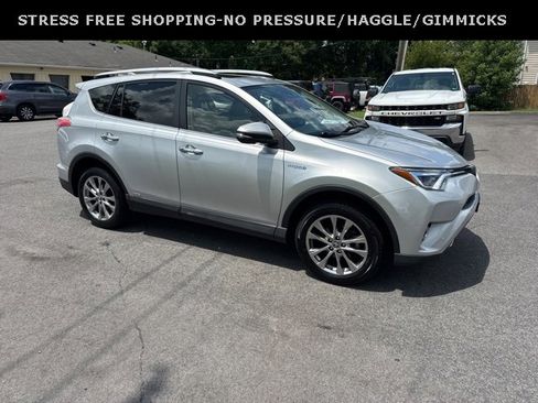 Used 2016 Toyota RAV4 Limited image 2