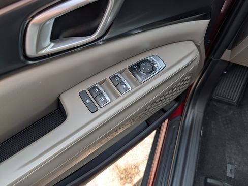 Used 2026 Kia Carnival FWD image 19